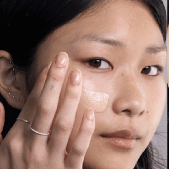 5 for 25⚡️Westman Atelier Vital Skincare Complexion Drops Skin Tint Sample Card - Picture 6 of 11